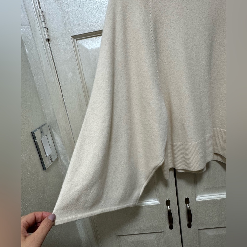BR Banana Republic S Mock Neck Long Wide Sleeve Ivory Cashmere Sweater Oversized - Picture 3 of 12